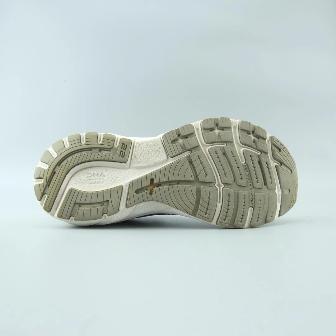 BROOKS ADRENALINE GTS 22 performance running shoe visuals