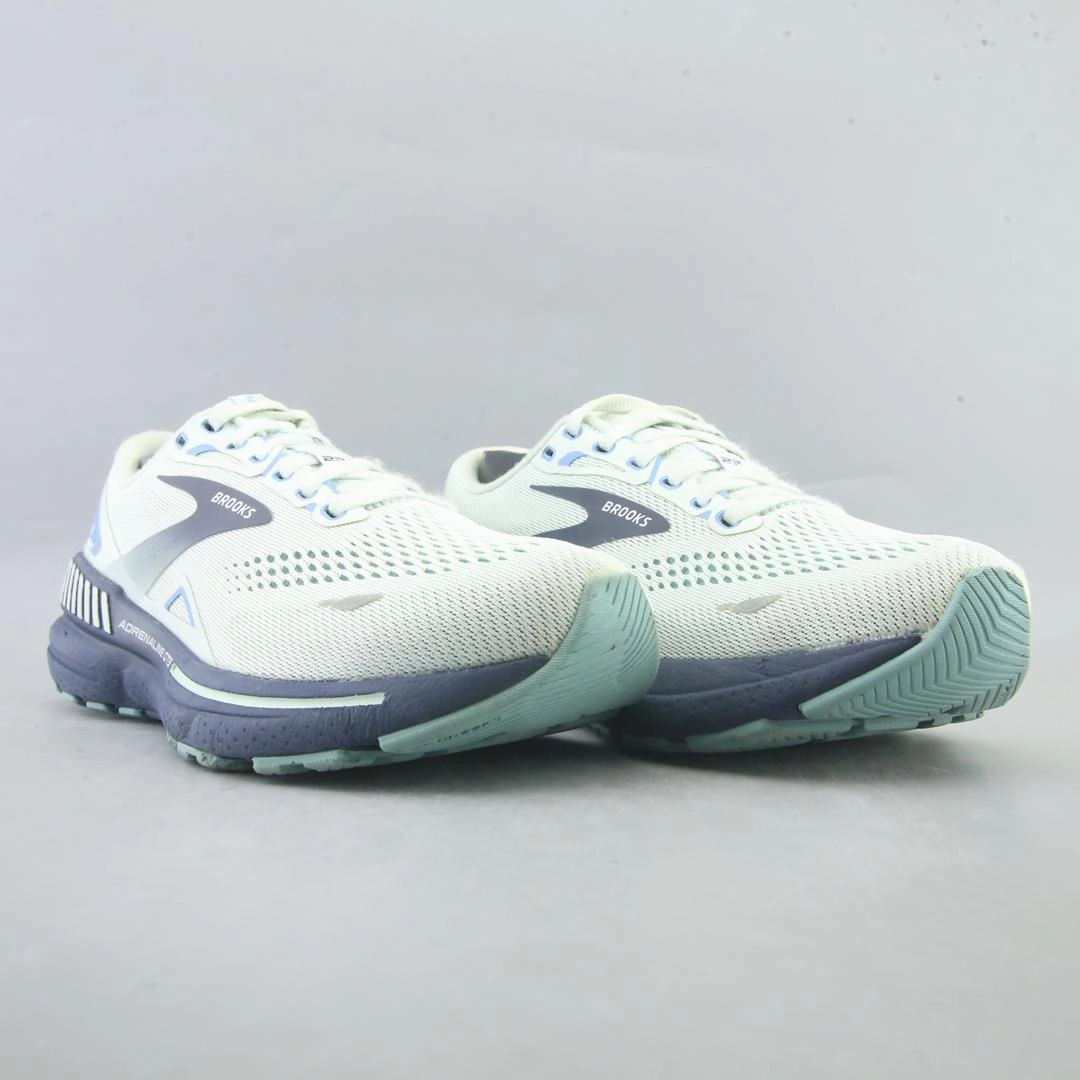 BROOKS ADRENALINE GTS 23 athletic Brooks shoe snapshots