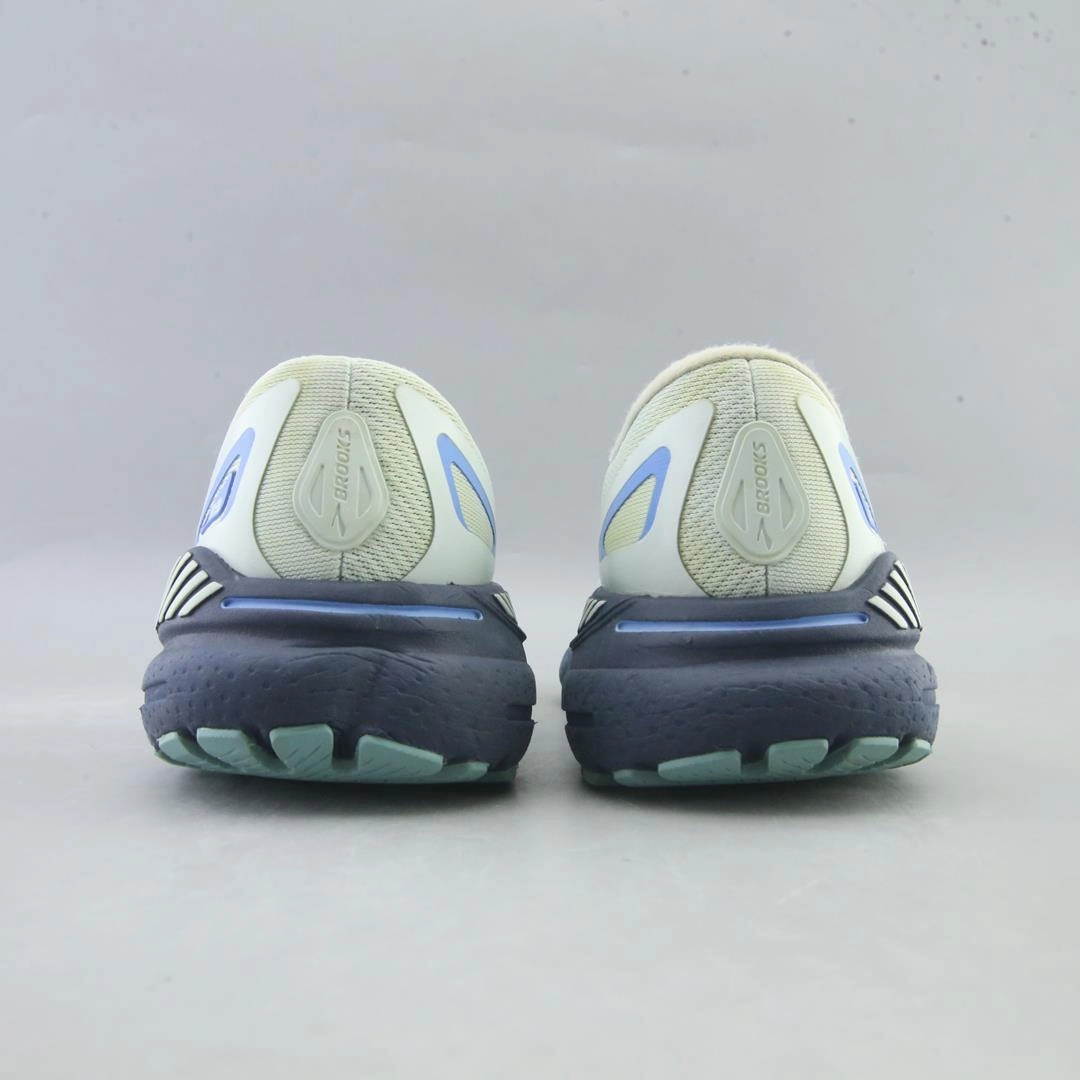 BROOKS ADRENALINE GTS 23 athletic Brooks shoe snapshots