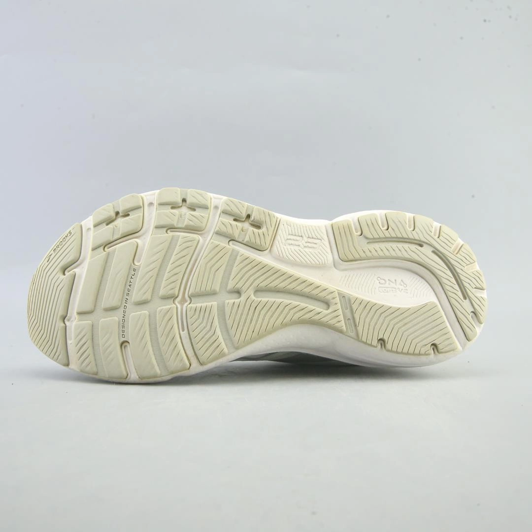 BROOKS ADRENALINE GTS 23 Brooks running shoe close-ups