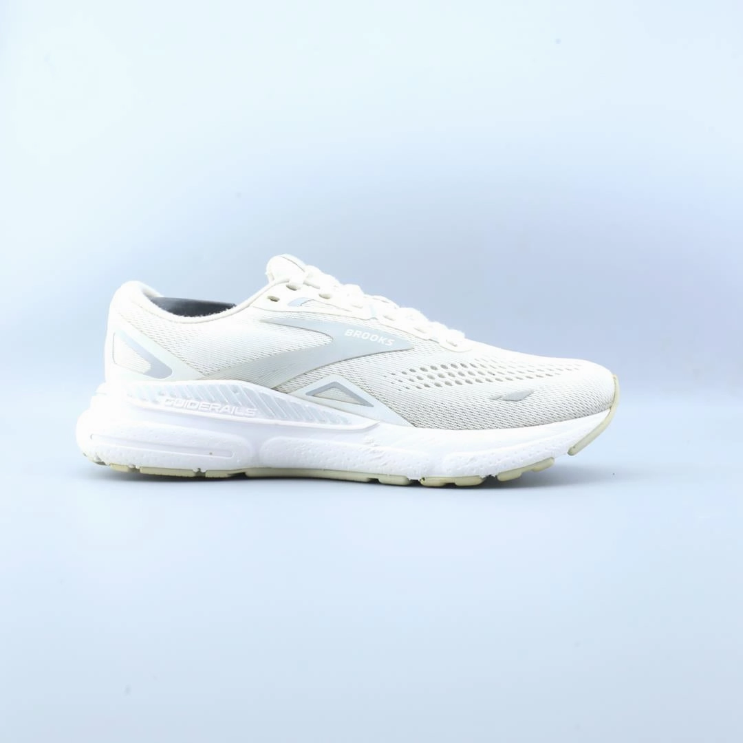 BROOKS ADRENALINE GTS 23 Brooks trainer design images