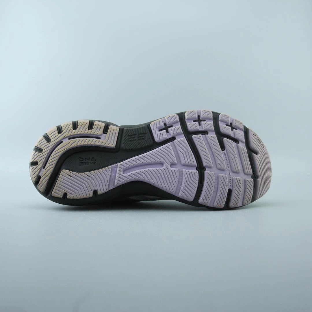 BROOKS ADRENALINE GTS 23 performance running shoe visuals