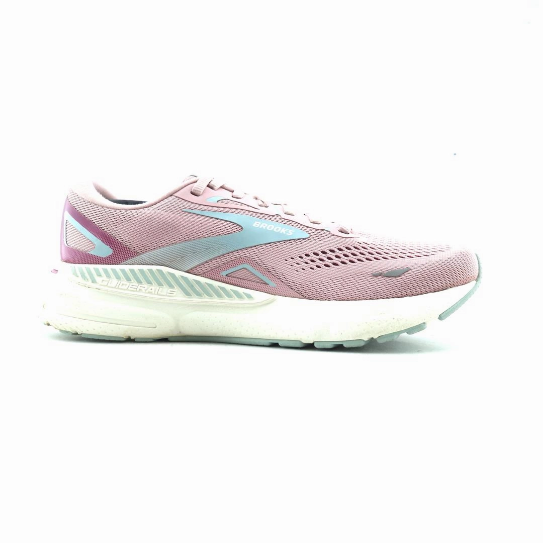 BROOKS ADRENALINE GTS 23 performance running shoe visuals