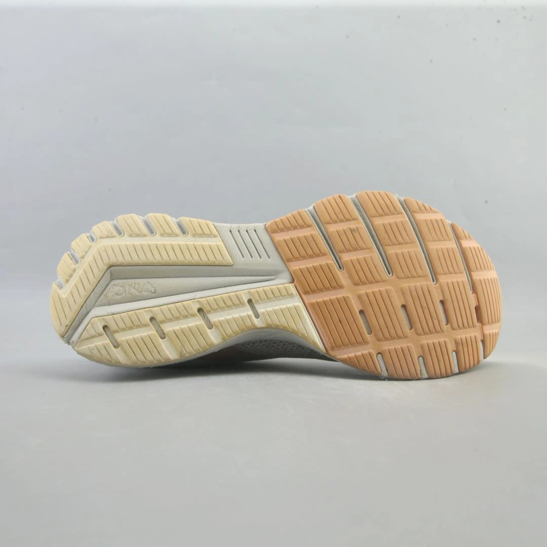 BROOKS ANTHEM 3 Brooks running footwear shots