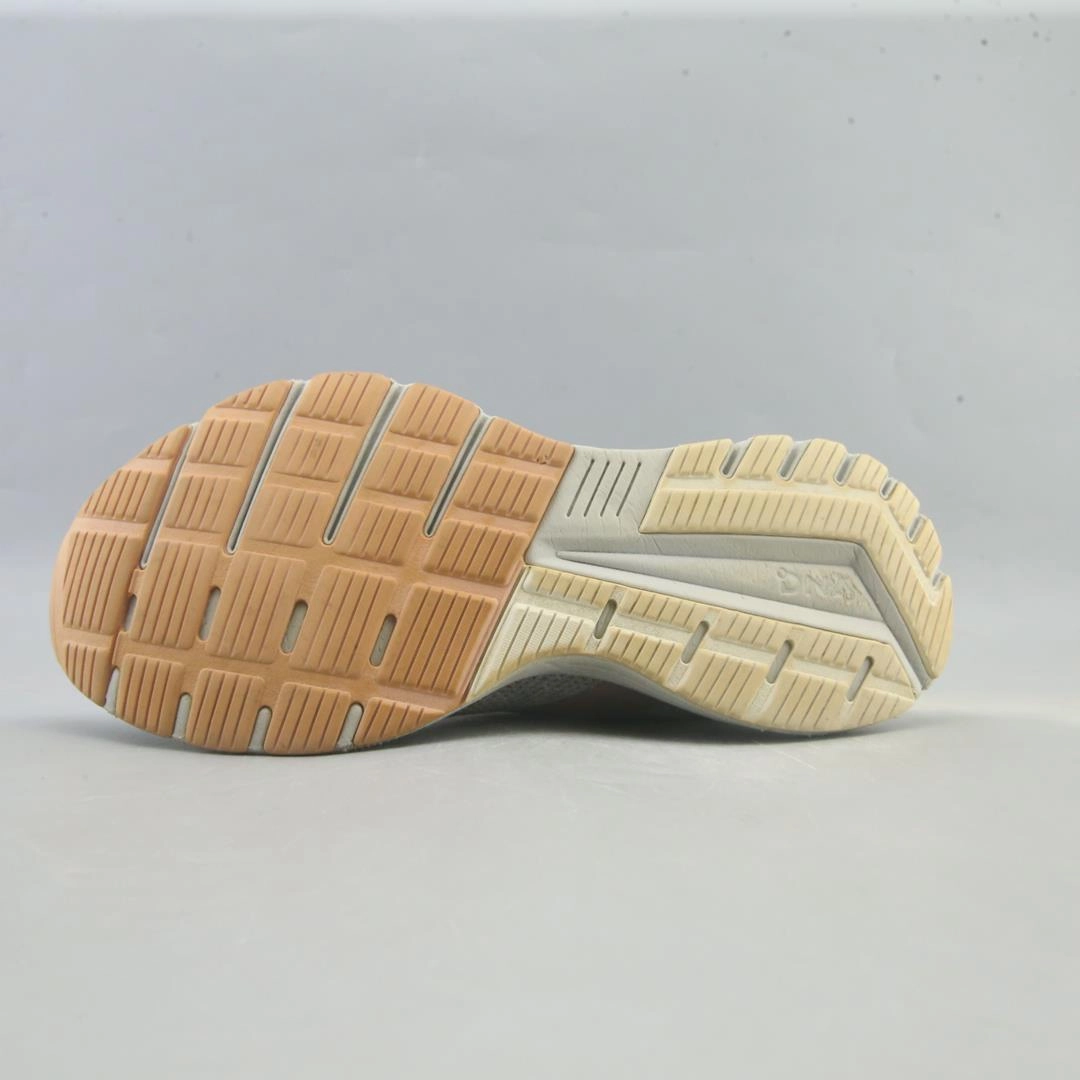 BROOKS ANTHEM 3 Brooks running footwear shots