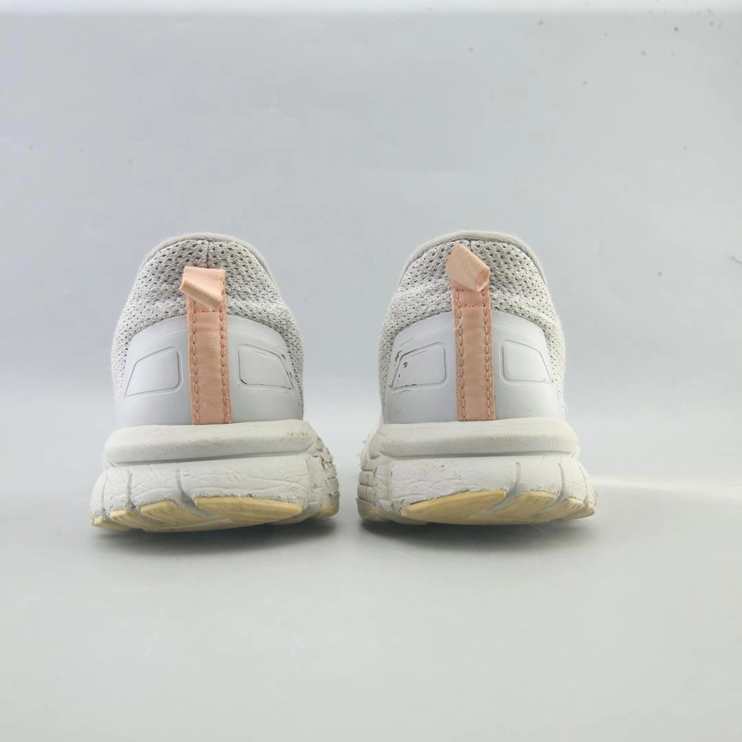 BROOKS ANTHEM 3 Brooks running footwear shots