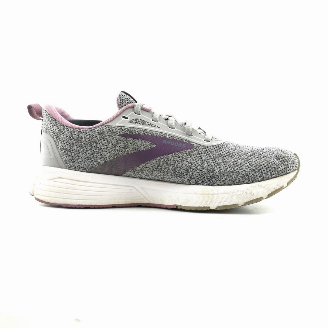 BROOKS ANTHEM 3 Brooks running shoe close-ups
