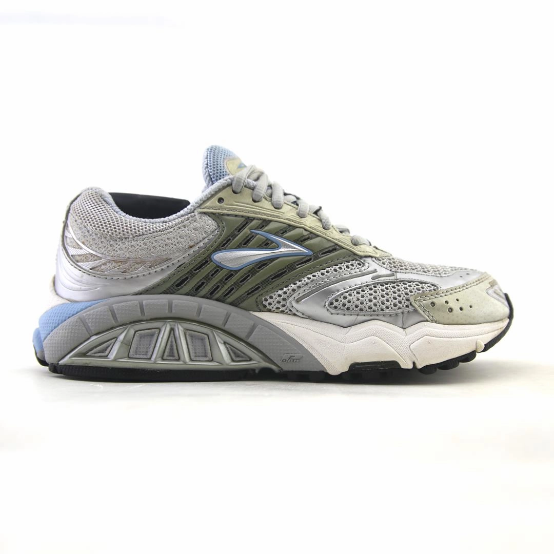 BROOKS ARIEL 14 Brooks running footwear shots