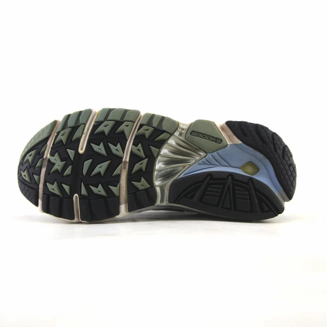 BROOKS ARIEL 14 Brooks running footwear shots
