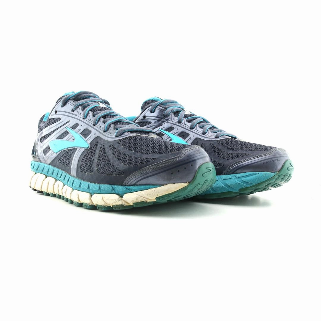 BROOKS ARIEL '16 Brooks running shoe close-ups