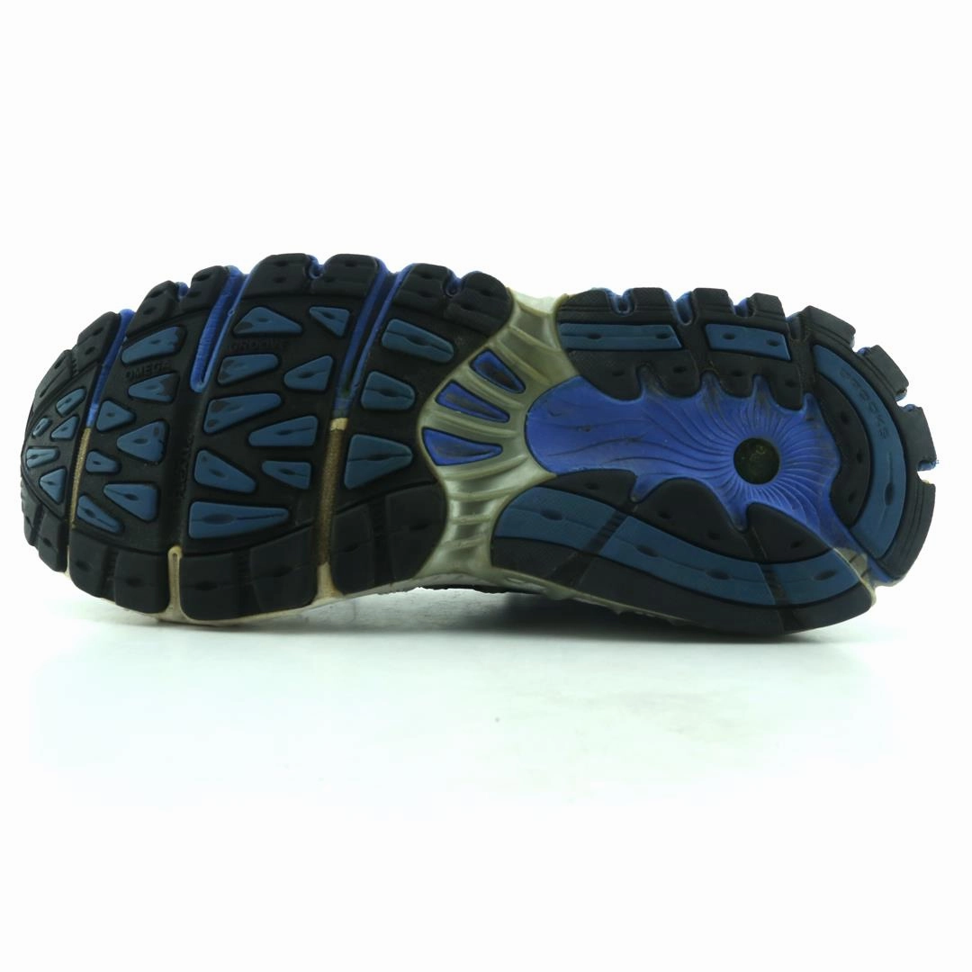 BROOKS BEAST 14 athletic Brooks shoe snapshots