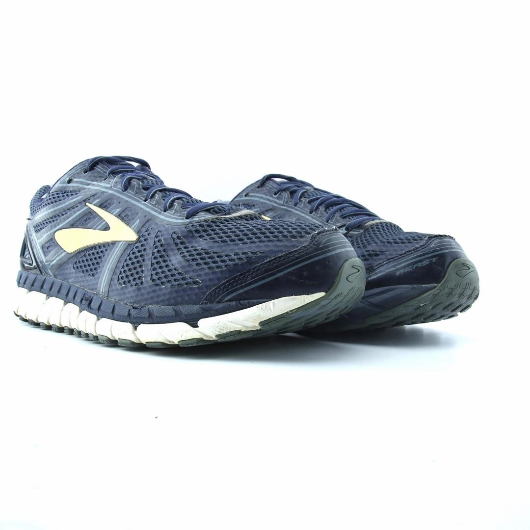 BROOKS BEAST 16 athletic Brooks shoe snapshots