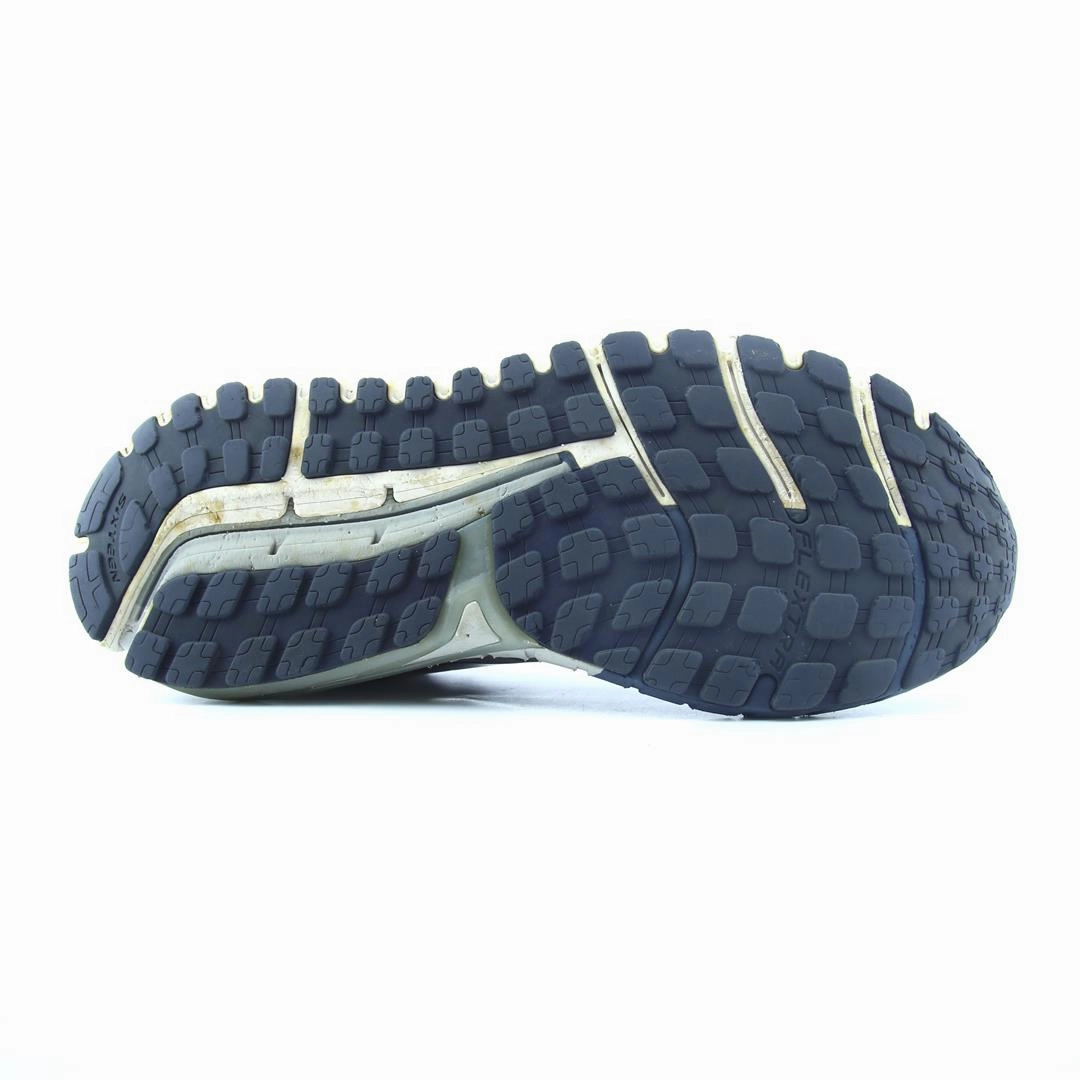 BROOKS BEAST 18 athletic Brooks shoe snapshots