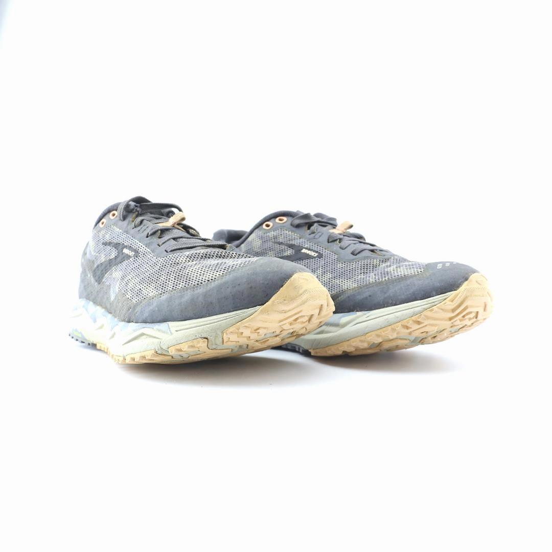 BROOKS CALDERA 3 performance running shoe visuals