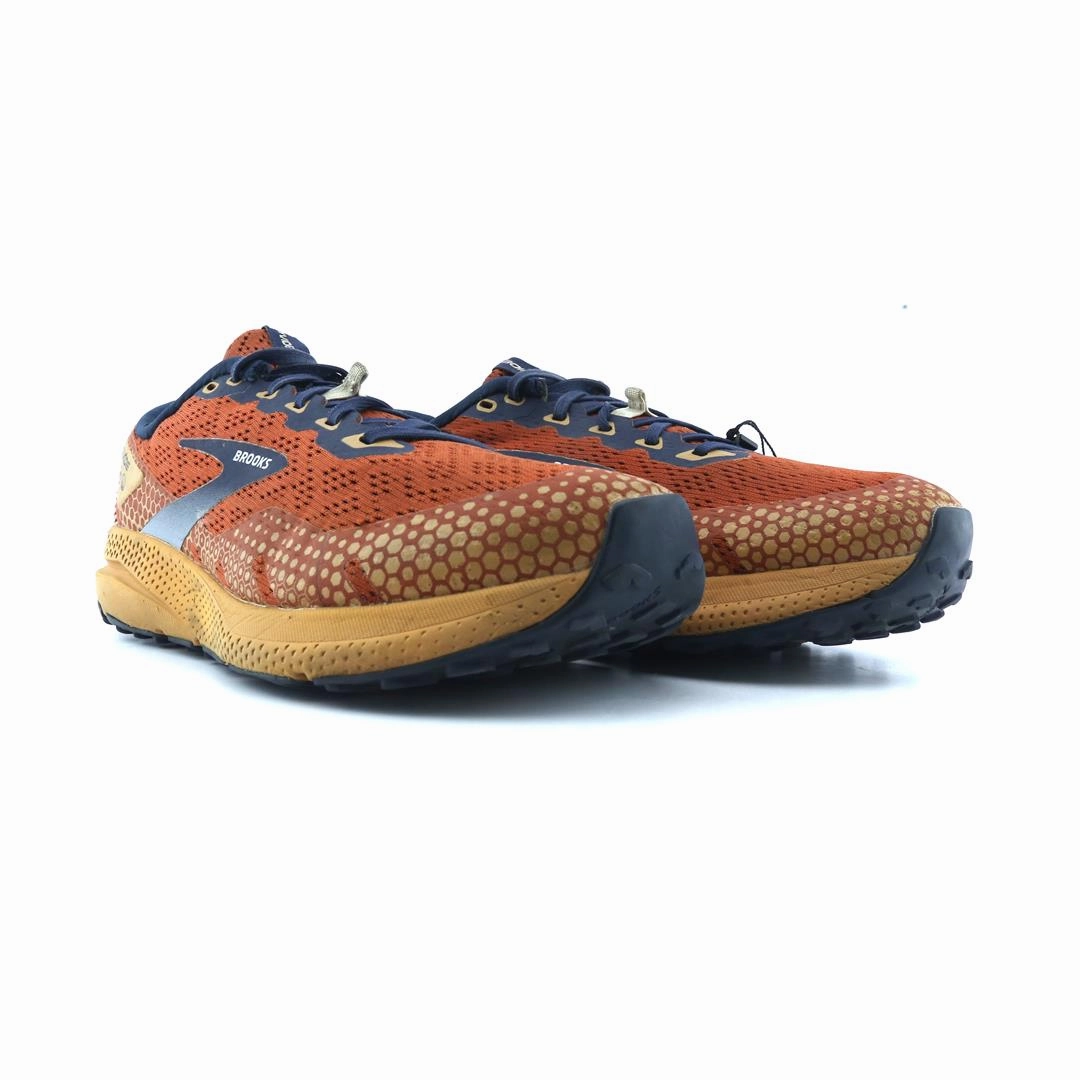 BROOKS DIVIDE 3 athletic Brooks shoe snapshots