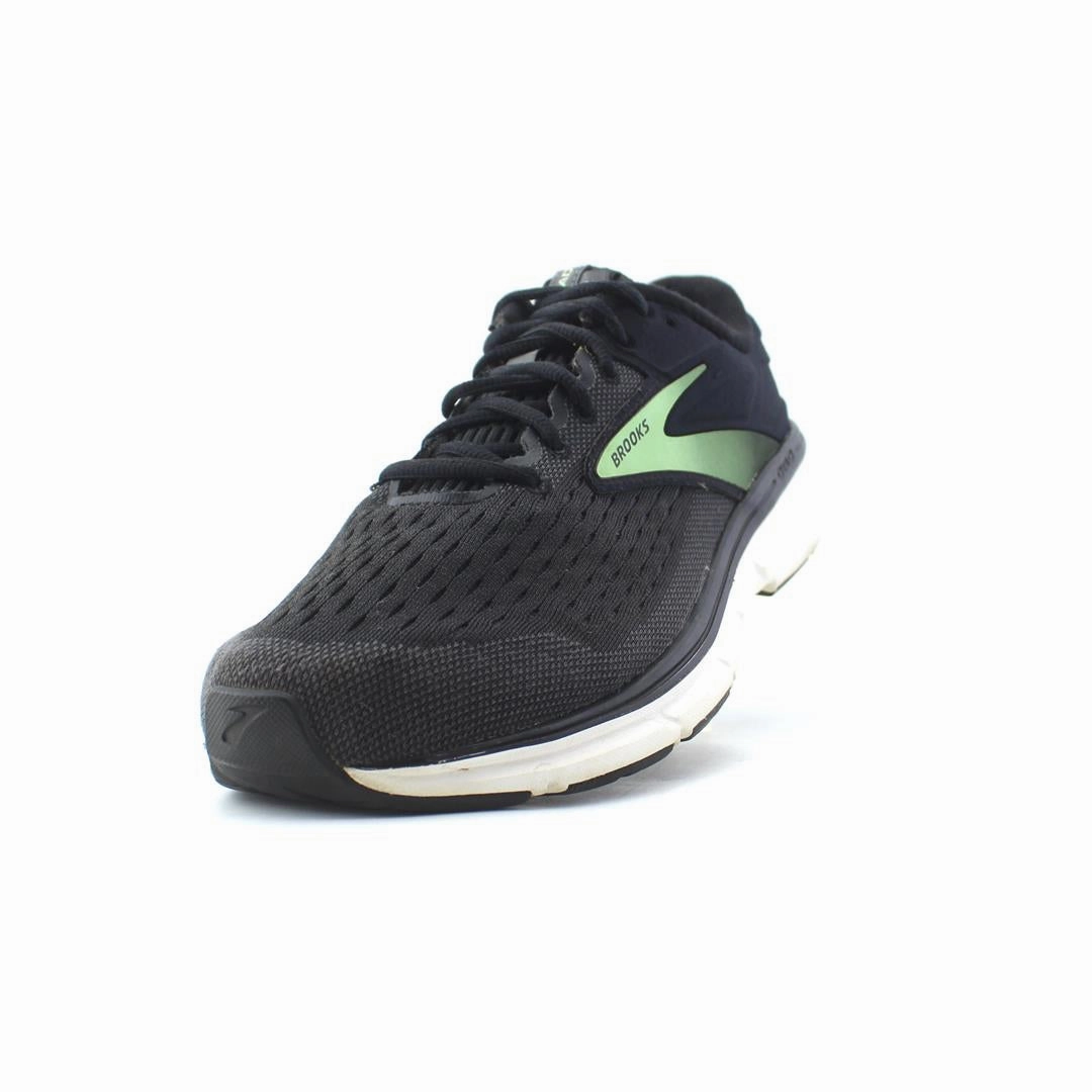 BROOKS DYAD 11 Brooks running footwear shots