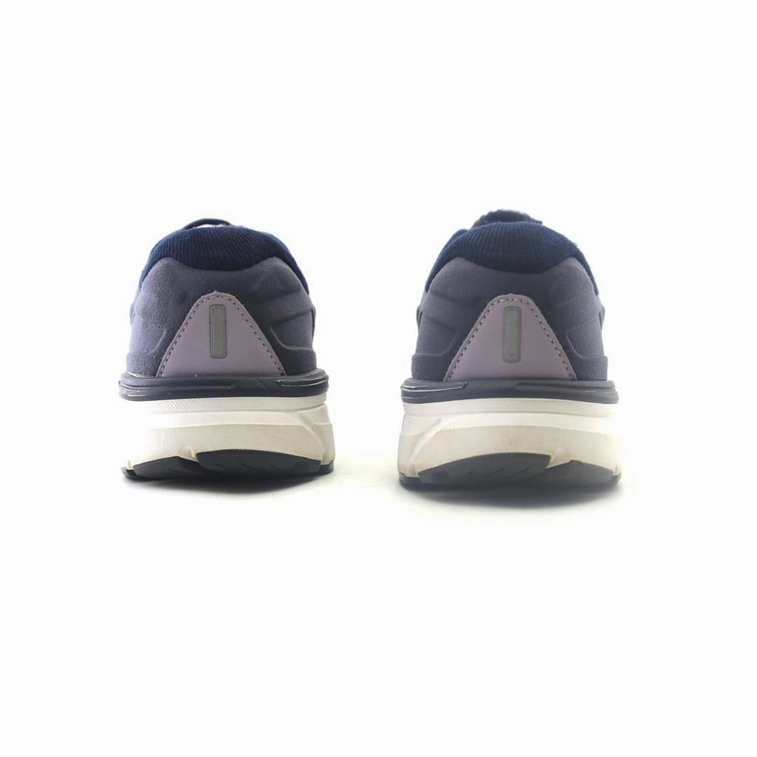BROOKS DYAD 11 Brooks running footwear shots