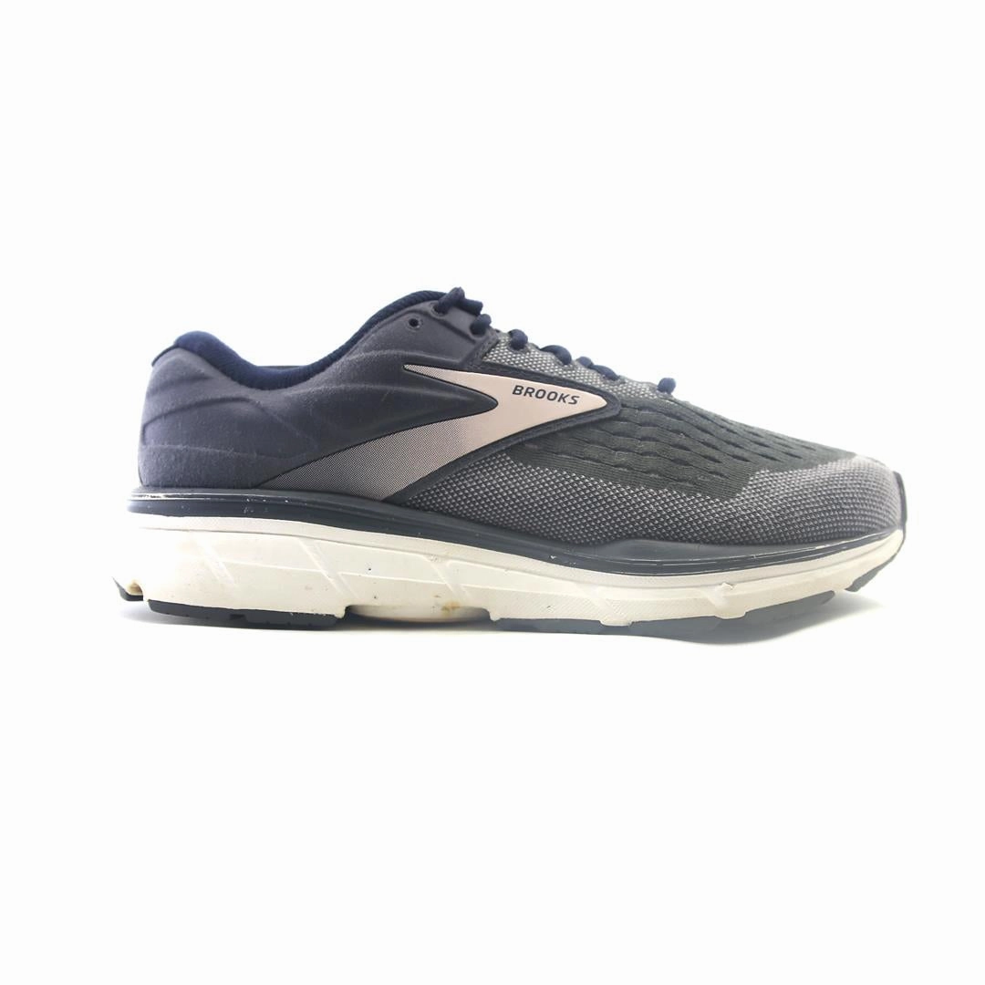 BROOKS DYAD 11 Brooks trainer design images