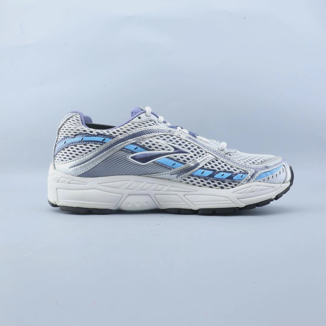 BROOKS DYAD 6 Brooks trainer design images
