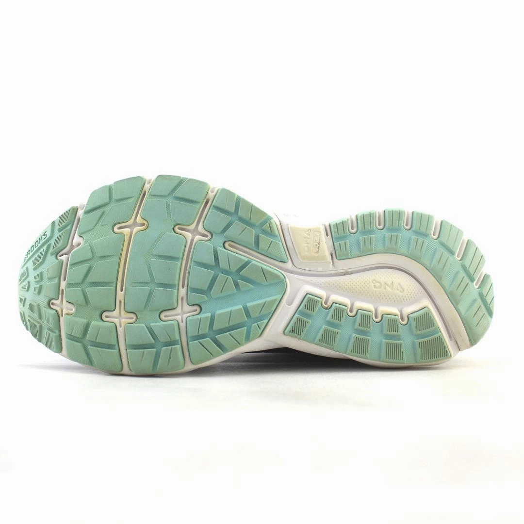 BROOKS GHOST 11 Brooks running footwear shots