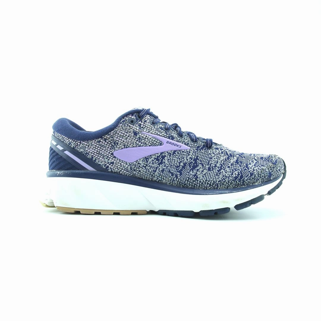 BROOKS GHOST 11 Brooks trainer design images