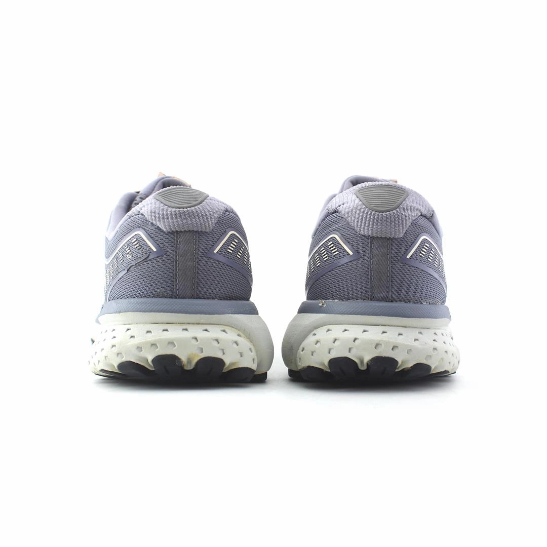 BROOKS GHOST 12 Brooks running footwear shots