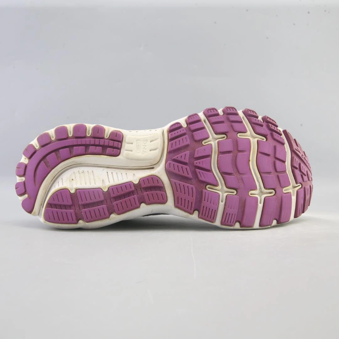BROOKS GHOST 12 Brooks running footwear shots