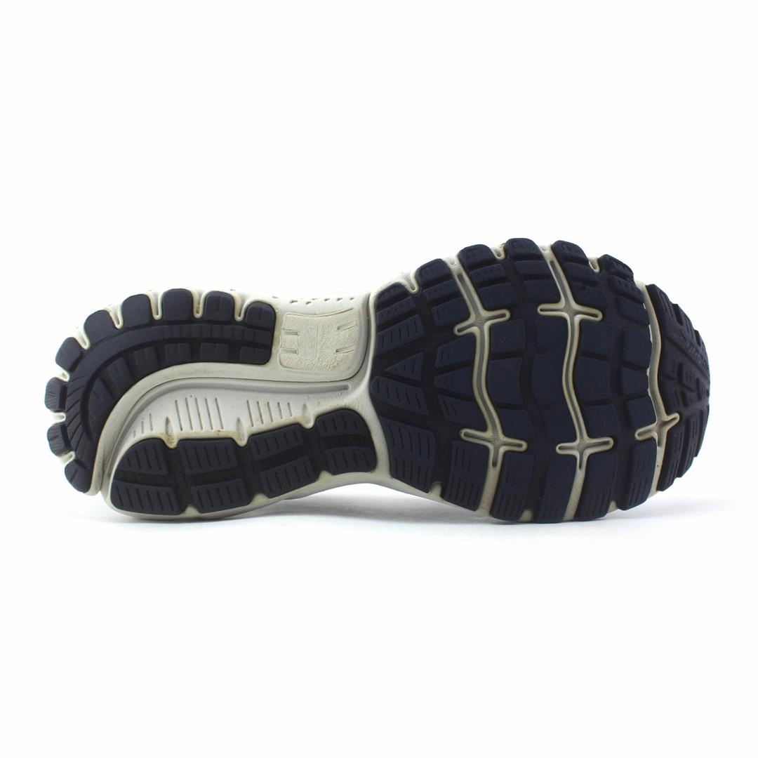 BROOKS GHOST 12 Brooks running footwear shots