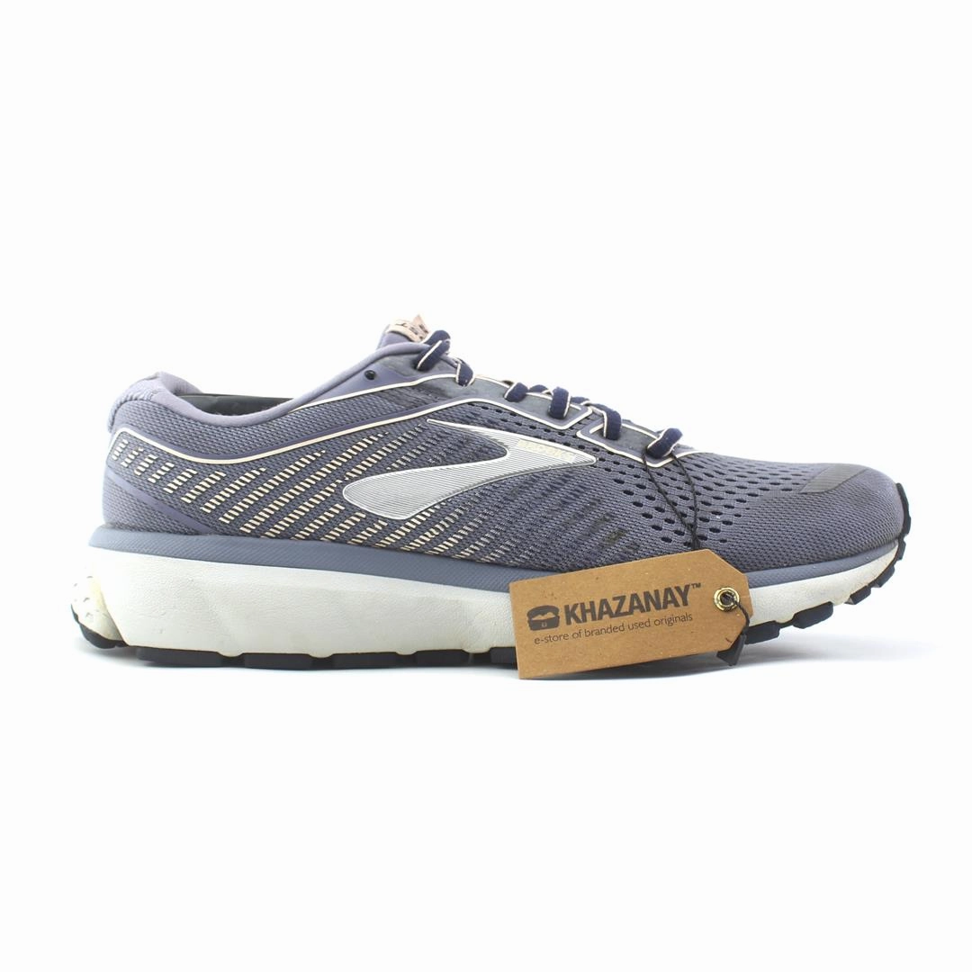 BROOKS GHOST 12 Brooks running footwear shots
