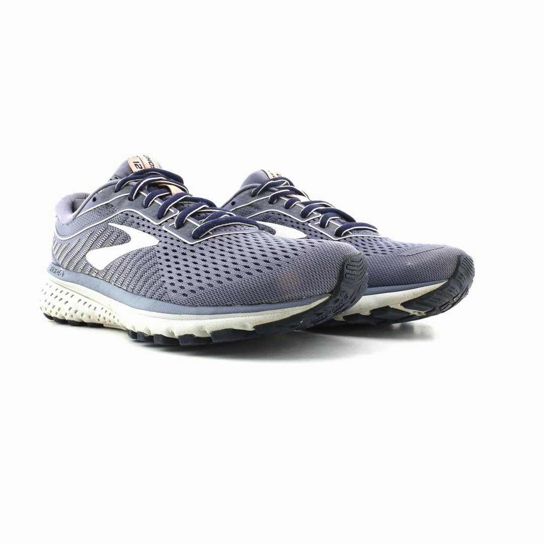 BROOKS GHOST 12 Brooks running shoe close-ups