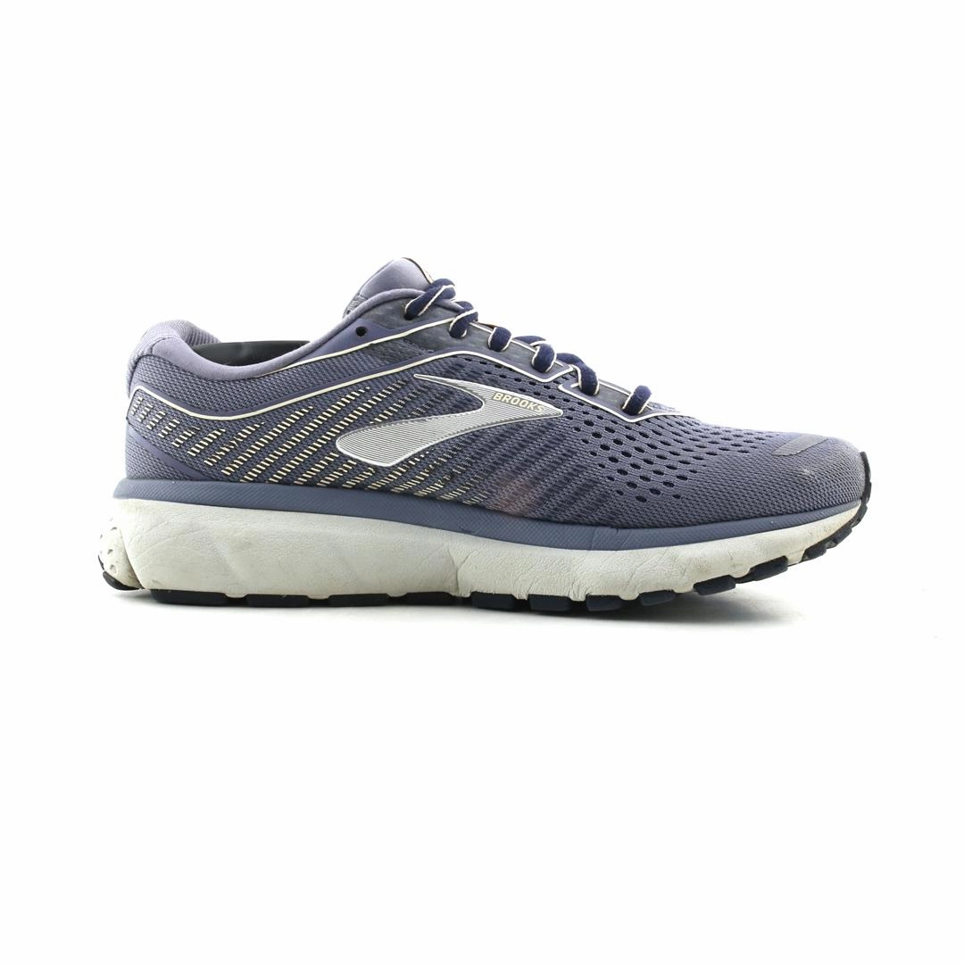 BROOKS GHOST 12 Brooks running shoe close-ups