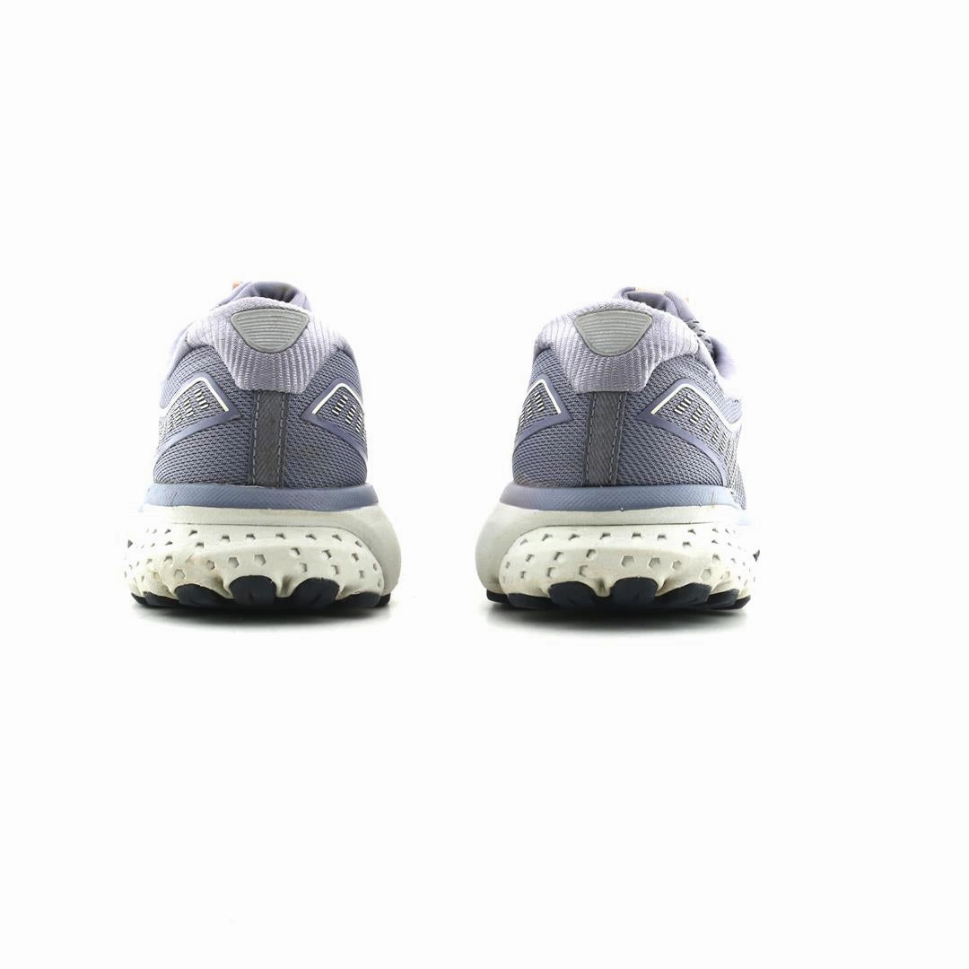 BROOKS GHOST 12 Brooks running shoe close-ups