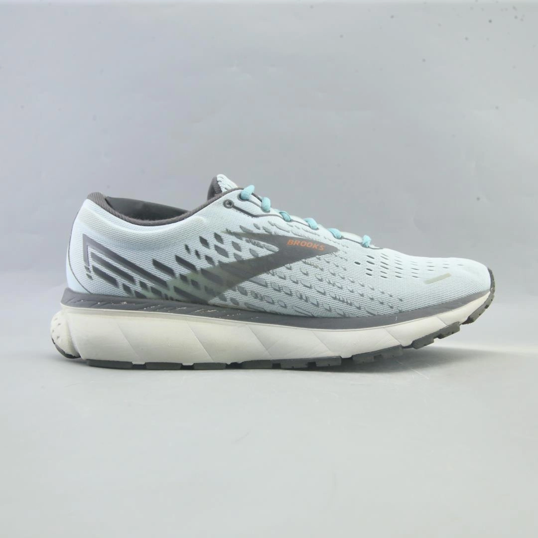 BROOKS GHOST 13 Brooks running footwear shots