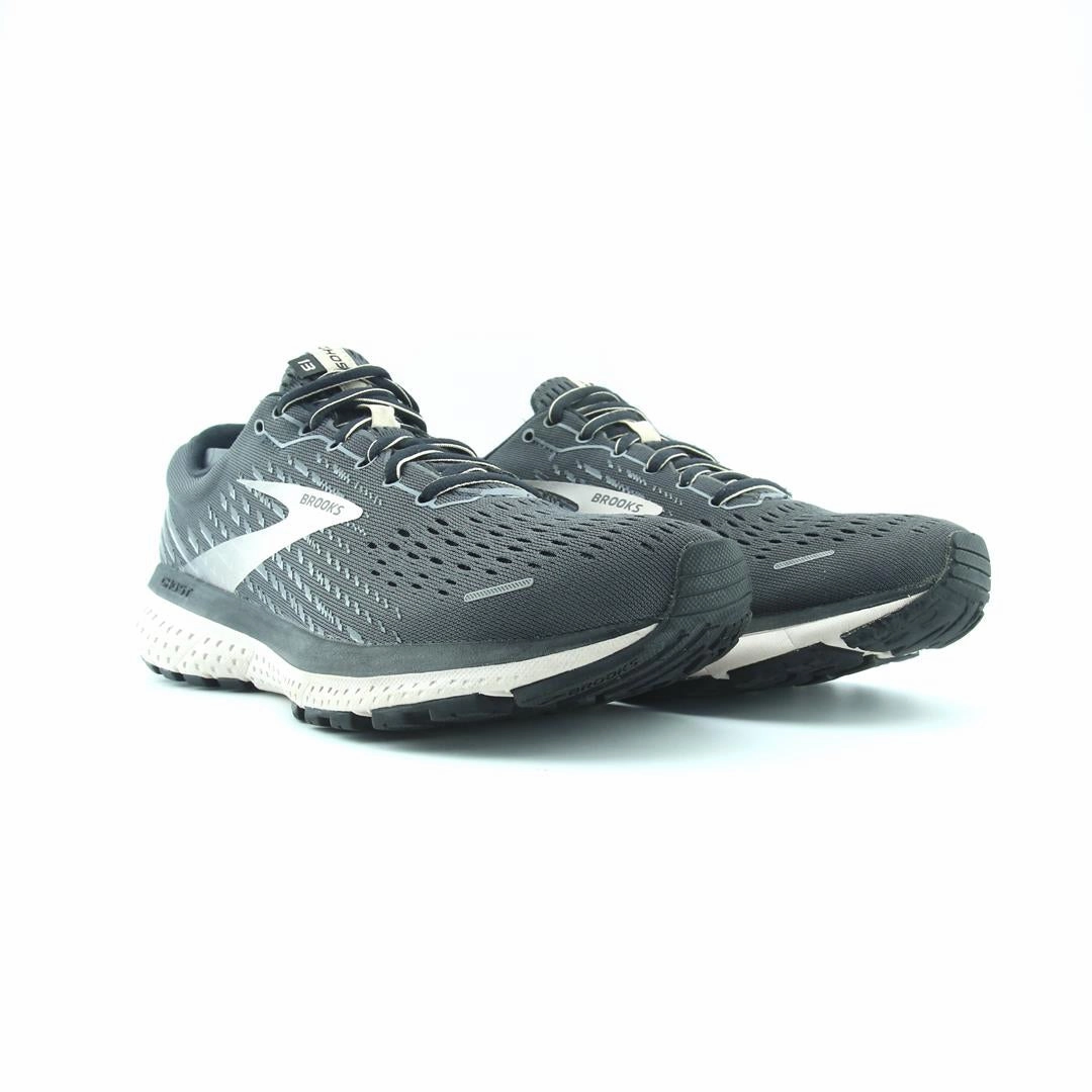 BROOKS GHOST 13 Brooks trainer design images