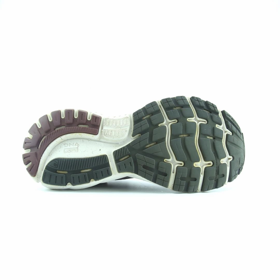 BROOKS GHOST 13 Brooks trainer design images