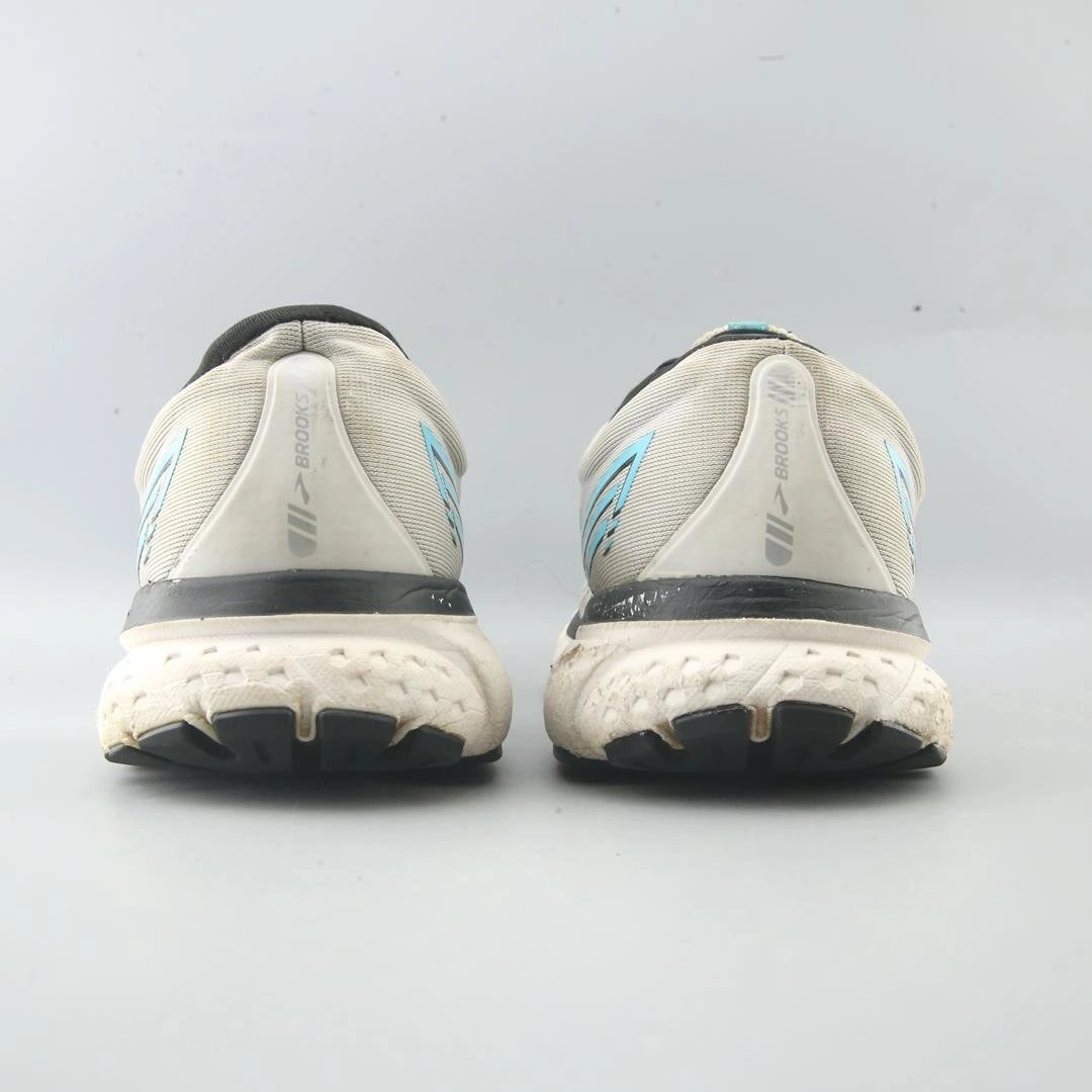 BROOKS GHOST 13 Brooks trainer design images