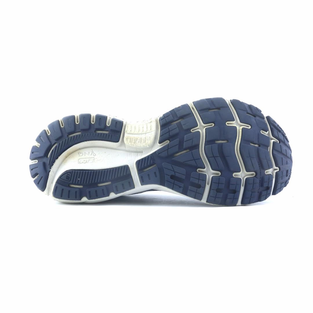 BROOKS GHOST 13 lightweight running shoe photos