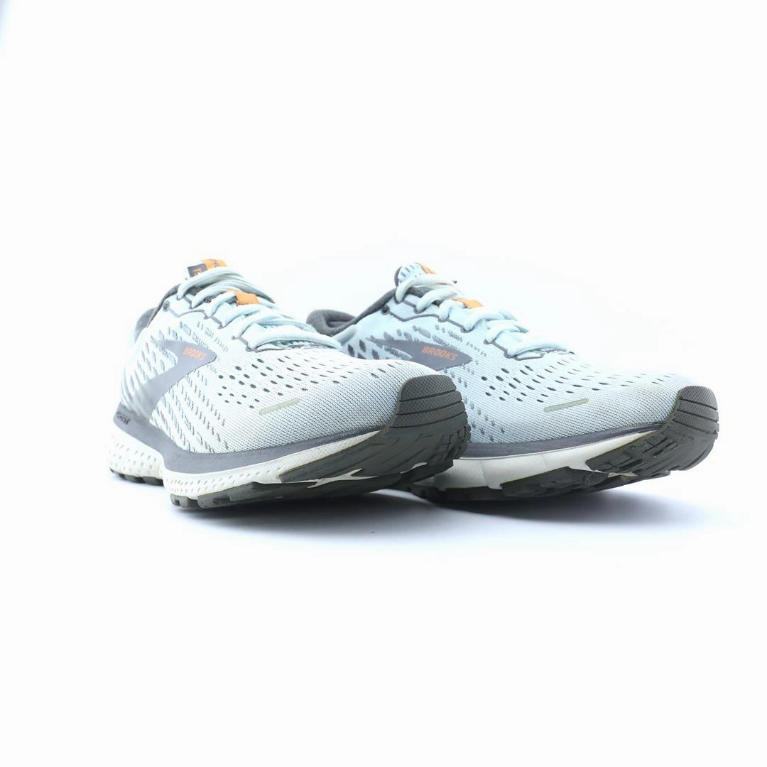 BROOKS GHOST 13 performance running shoe visuals