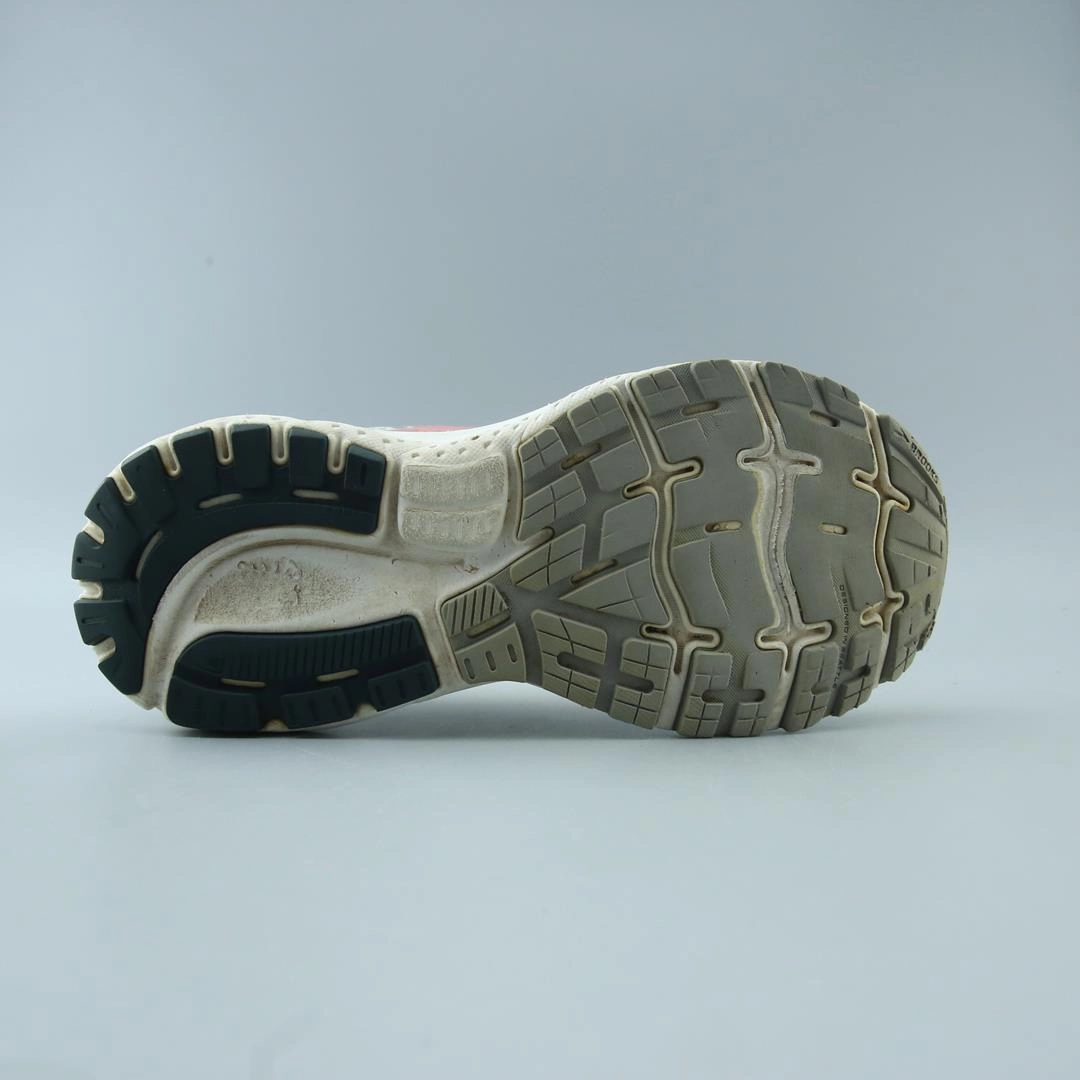 BROOKS GHOST 13 performance running shoe visuals
