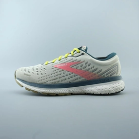 BROOKS GHOST 13 Brooks durable running sneaker designs