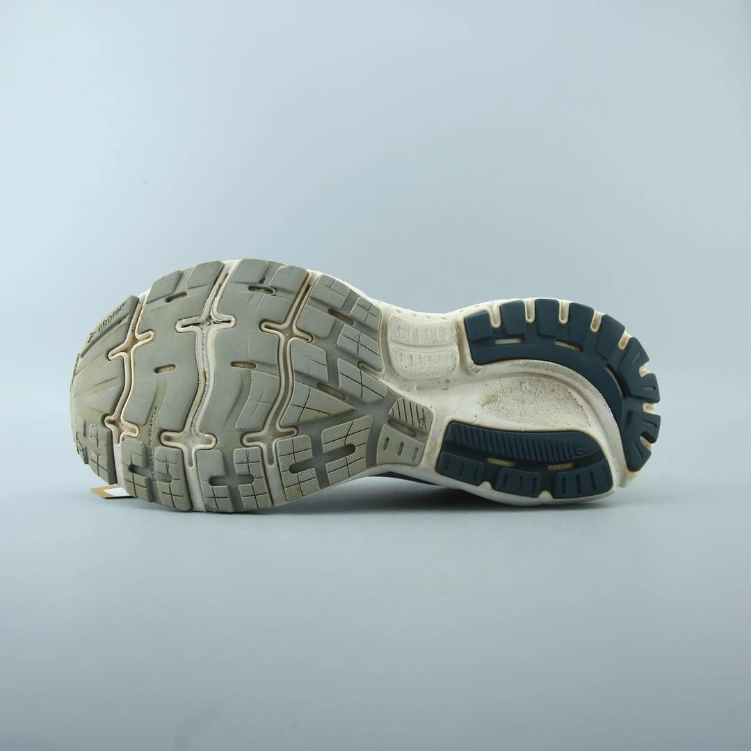 BROOKS GHOST 13 performance running shoe visuals