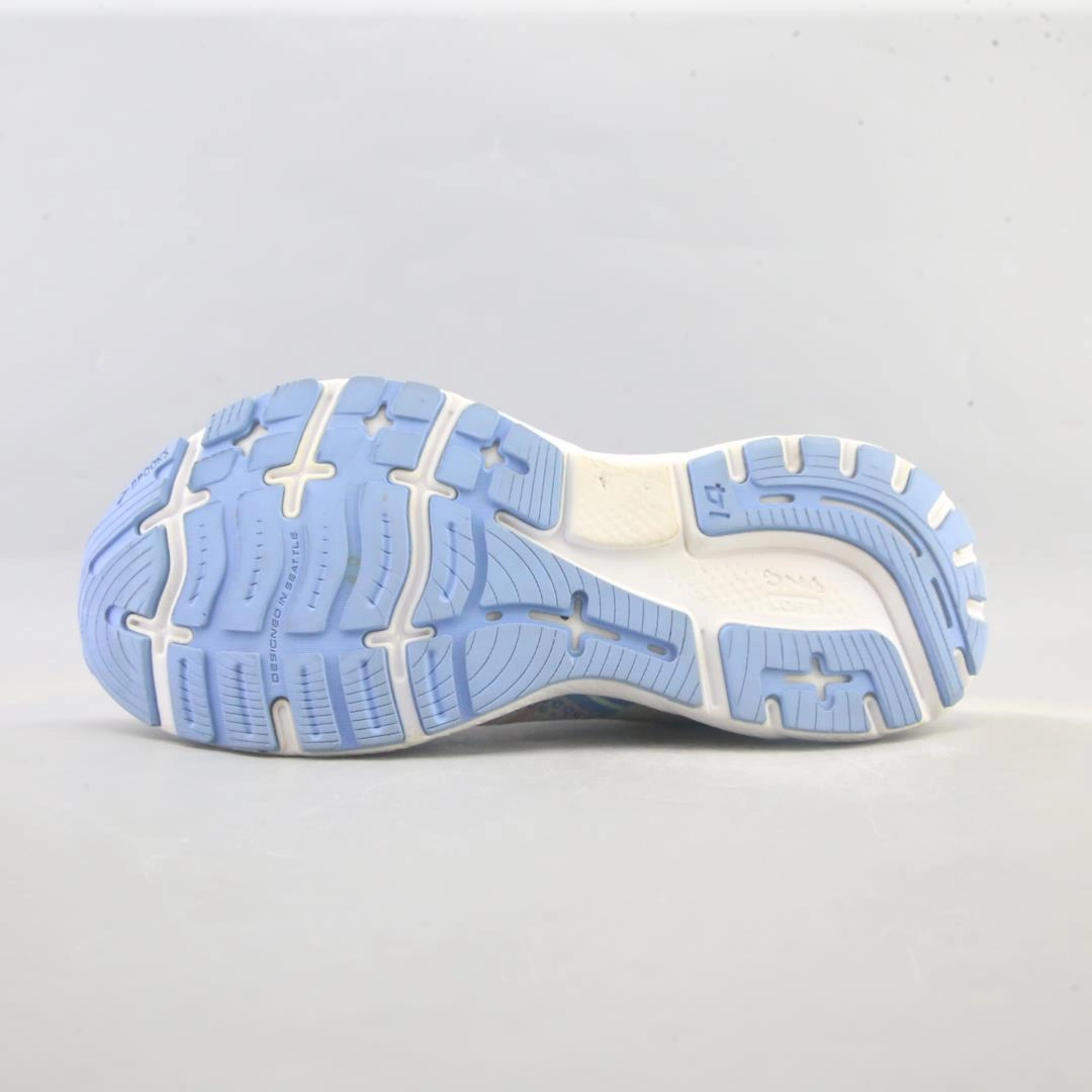 BROOKS GHOST 14 Brooks running footwear shots