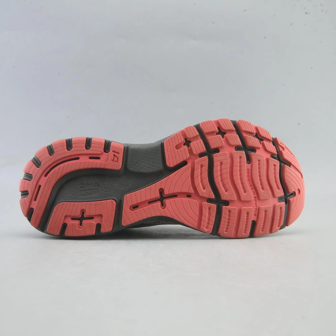 BROOKS GHOST 14 Brooks running shoe close-ups