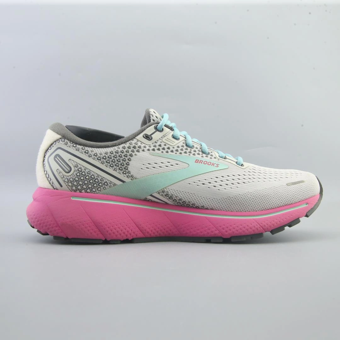 BROOKS GHOST 14 Brooks running shoe close-ups