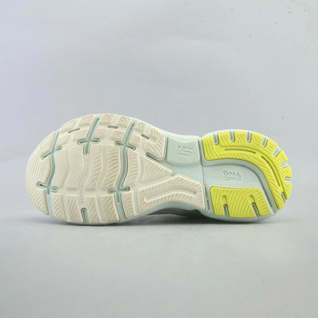 BROOKS GHOST 15 athletic Brooks shoe snapshots