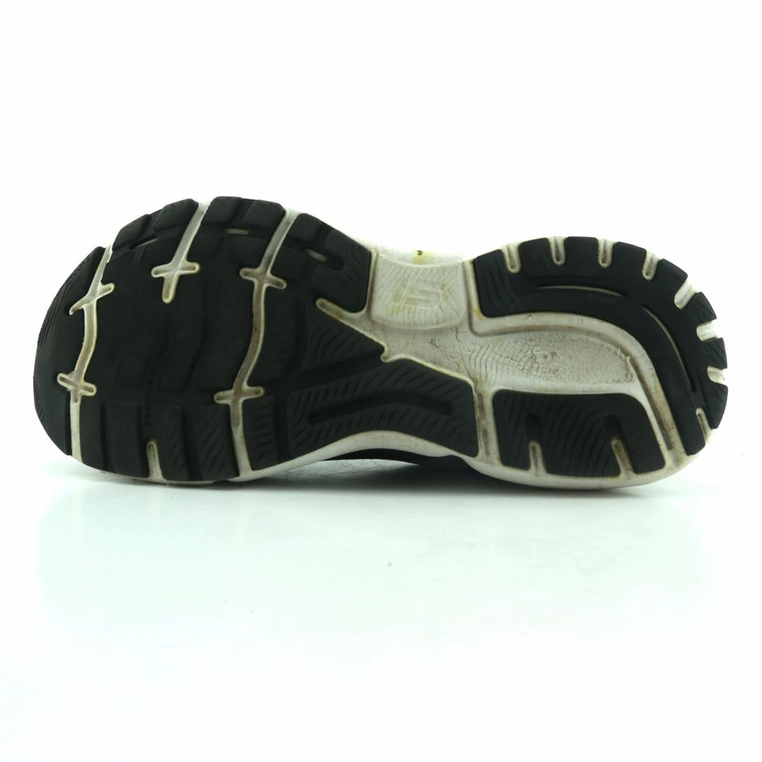 BROOKS GHOST 15 athletic Brooks shoe snapshots