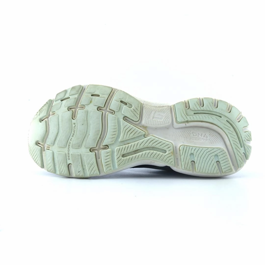 BROOKS GHOST 15 athletic Brooks shoe snapshots
