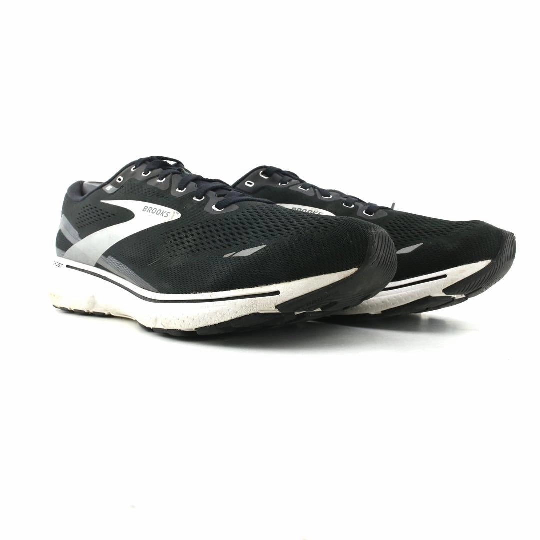 BROOKS GHOST 15 Brooks running shoe close-ups