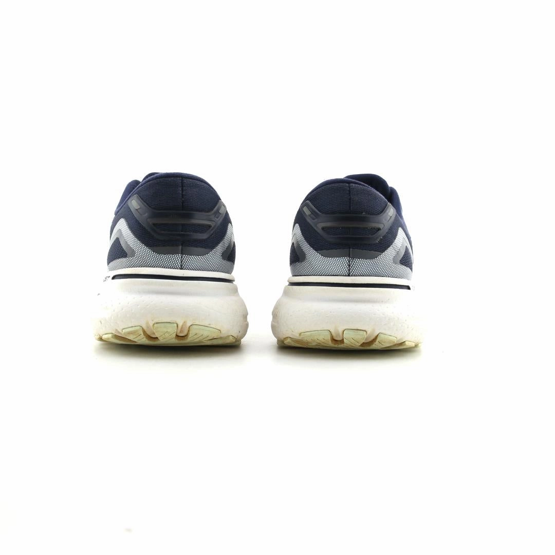 BROOKS GHOST 15 Brooks running shoe close-ups