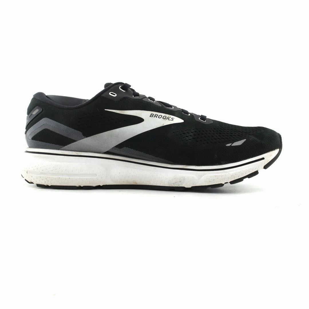 BROOKS GHOST 15 Brooks running shoe close-ups
